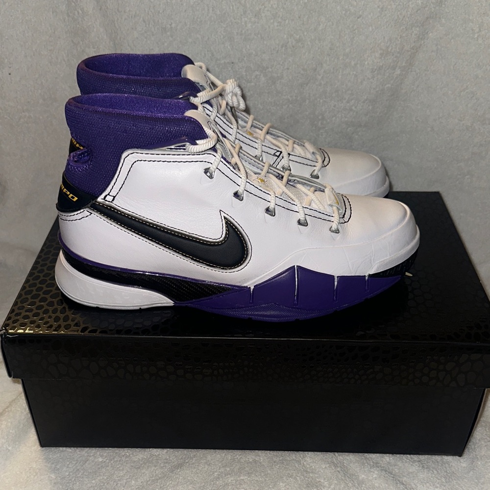 BRAND NEW! Nike Kobe 1 Protro 9.5